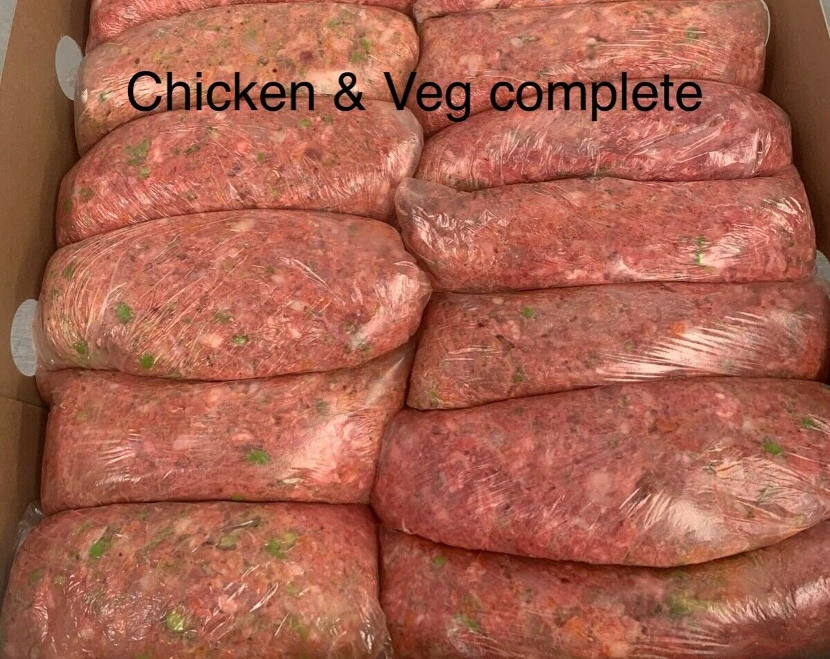 Dog Food Frozen Chicken & veg complete meal 40x500g bags 20kg box - rawbarffood.co.uk