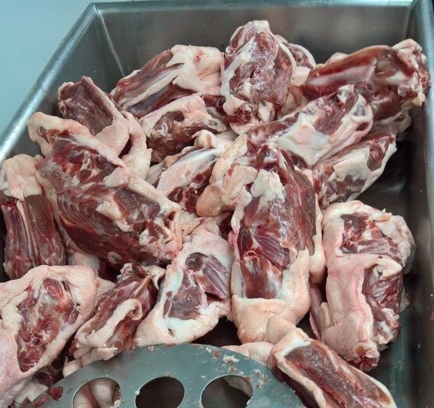 Dog Food Frozen DUCK Mince 40x 500g bags 20kg box. BARF RAW DIET delivered - rawbarffood.co.uk